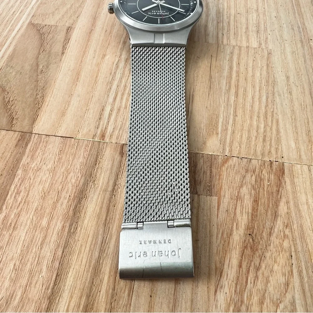 Johan Eric Denmark black dial stainless steel Swiss dress watch NEW BATTERY